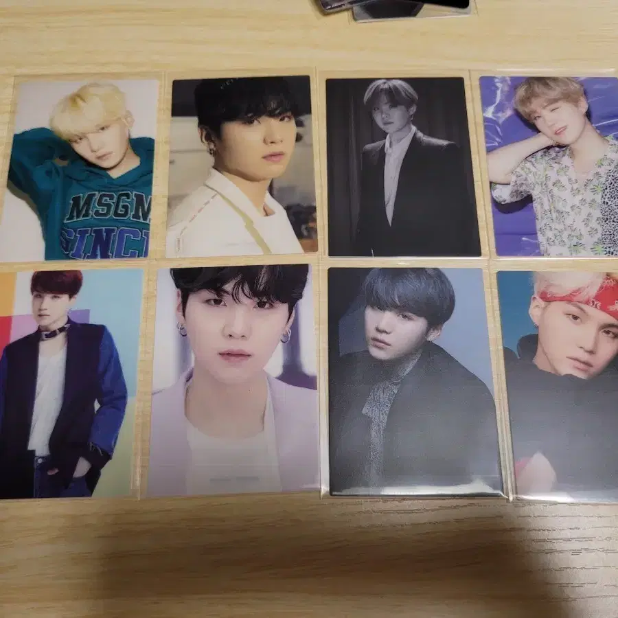 방탄 일본 앨범 더져니 더베스트 특전 포카 윤기 슈가 1