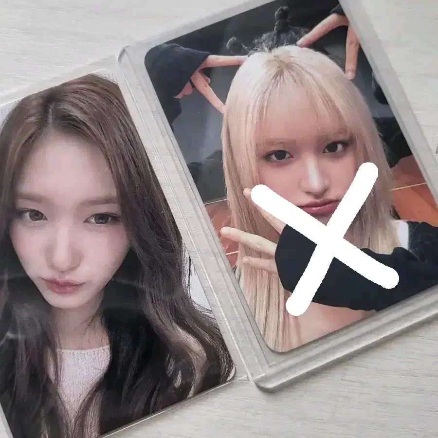 매물x)하이터치회 이서 포카 싸게팝니다! 1