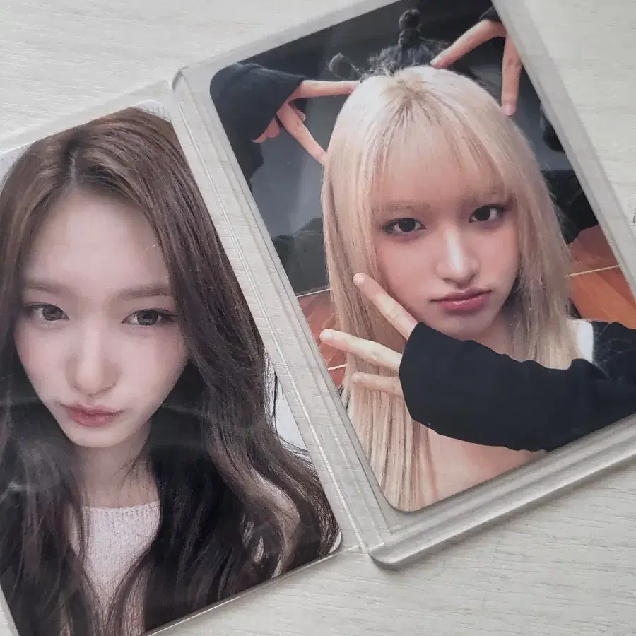 매물x)하이터치회 이서 포카 싸게팝니다! 2