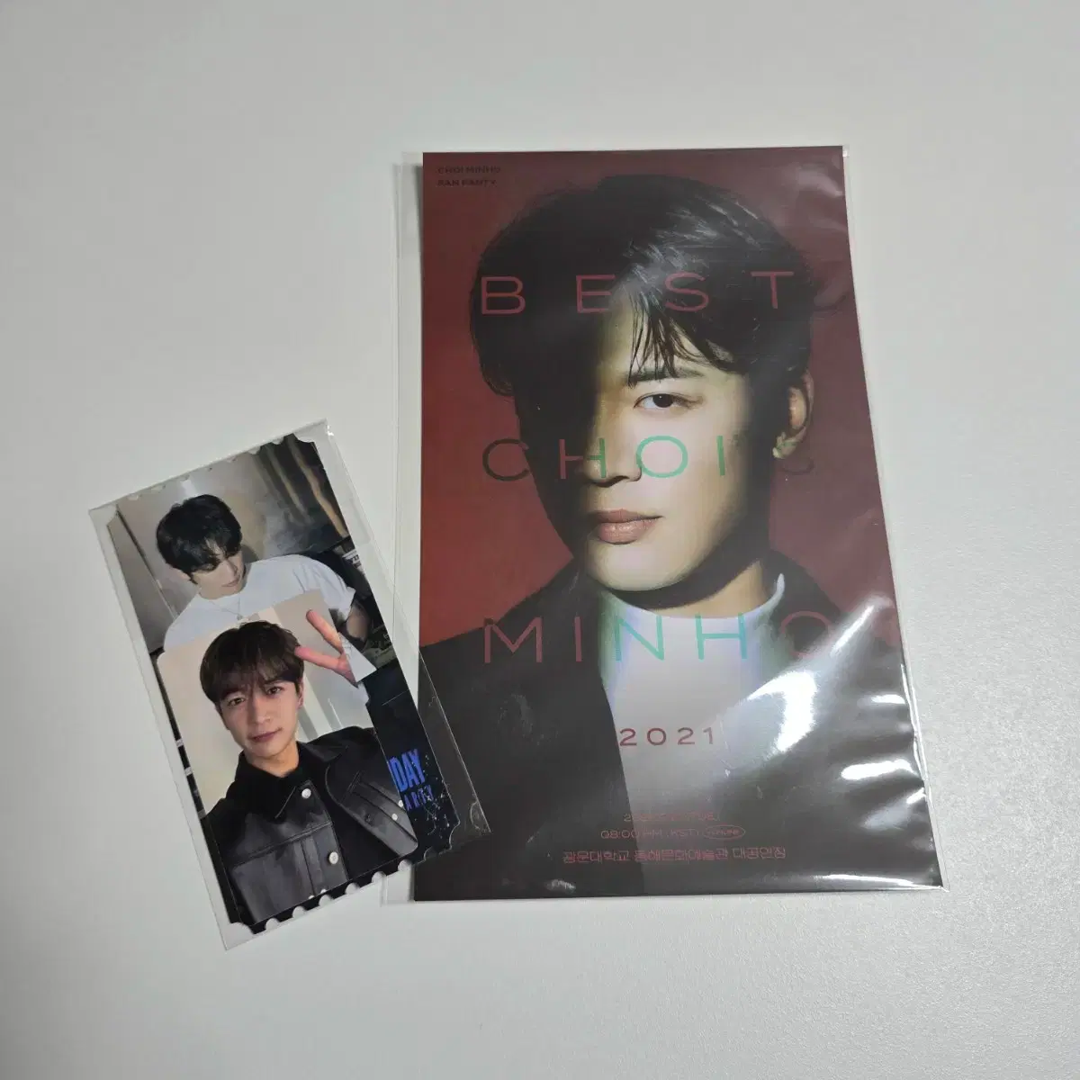 샤이니 민호 2024 생일파티 입장 포카 및 2021 팬미팅 포스터 1