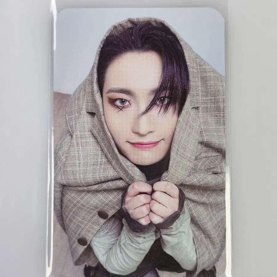 에이티즈 성화 아웃로우 바운시 플랫폼 포카 1