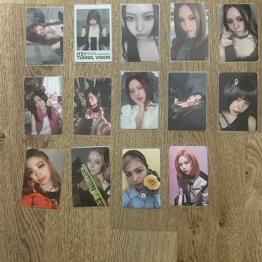 있지 류진 포카 판매 1