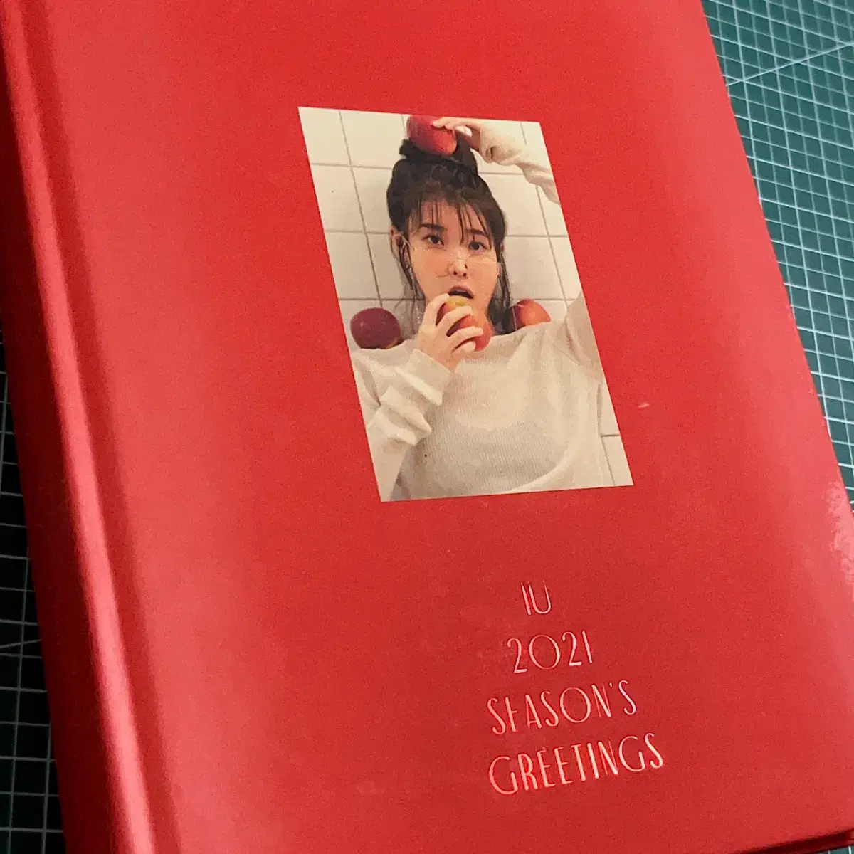 아이유 2021 시그 풀박스 시즌 그리팅 ㅅㅊㅇ 포카 앨범 달력 8