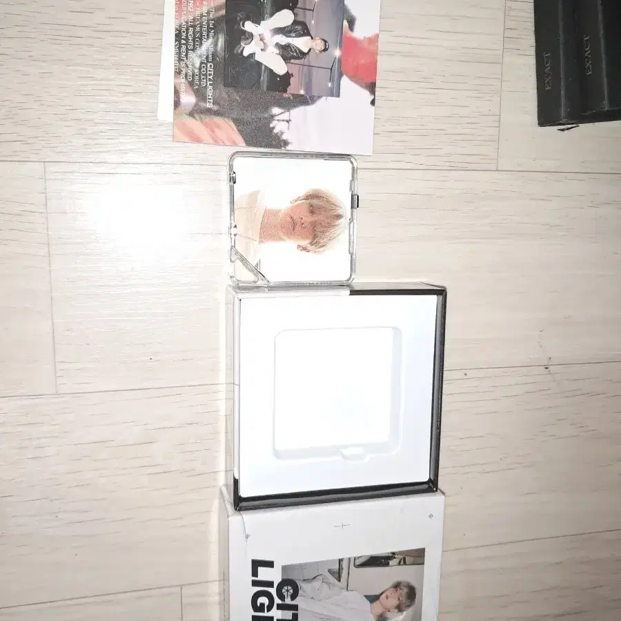 백현 시티라이츠 1집 포토카드 1