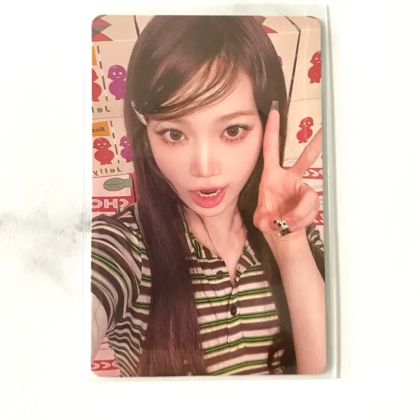 르세라핌 김채원 미공포 hot 럭키드로우 컴오버 채원 포카 럭드분철 1