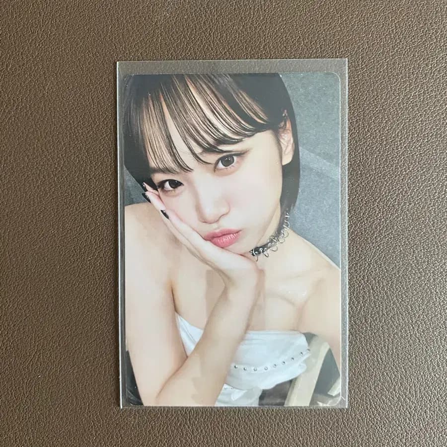 #초희귀포카)르세라핌 김채원 hello82 exclusive 1