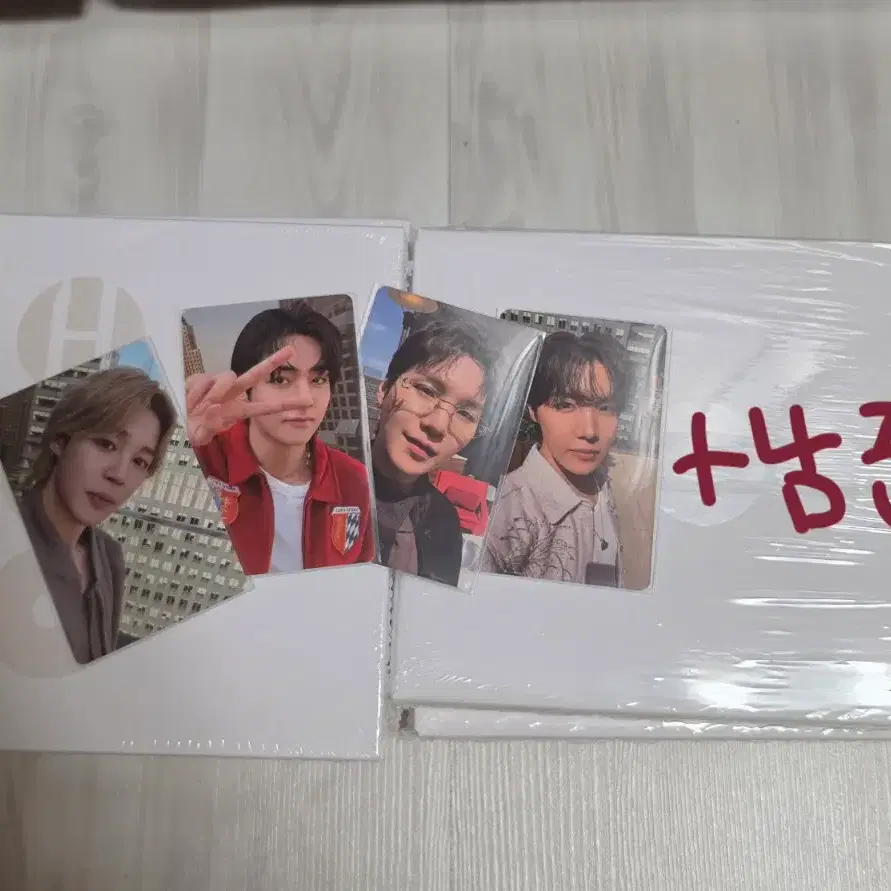 택포) 방탄 유럽 포카 럭드 앨범 슈가 윤기 제이홉 호석 지민 태형 뷔 판매 + 남준 알엠 1